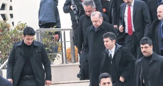 Erdoğan’a cami çıkışı sevgi gösterisi