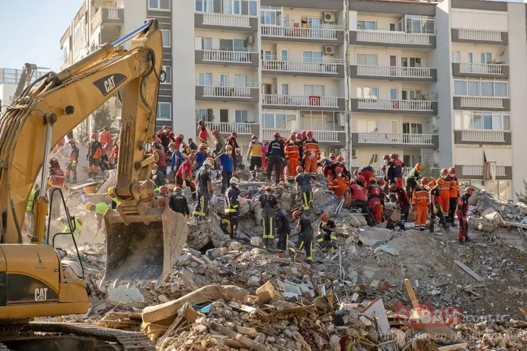 İzmir’deki depremin ardından geriye kalanlar yürek burktu