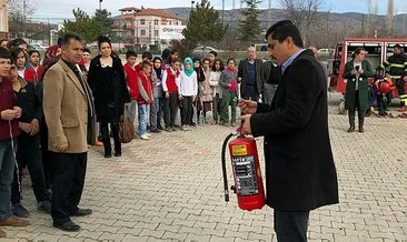 Öğrencilere Sivil Savunma Anlatılarak Yangın Eğitimi Verildi.