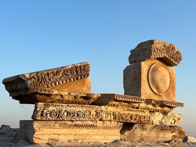 knidos-oren-yeri-yeni-yuzuyle-ziyarete-hazir-bakan-ersoy-knidosa-yeni-soluk-katan-duzenlemeleri-paylasti-1781338395443.jpeg