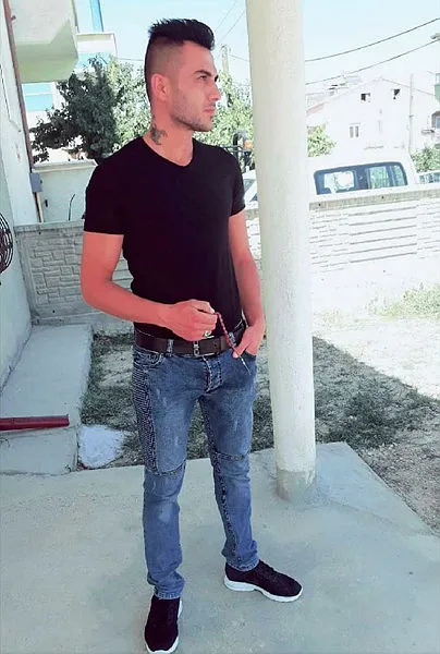 Son dakika haberi: Çocuklarını görmek için gitti! Vurulacağını anlayınca fotoğrafını çekti