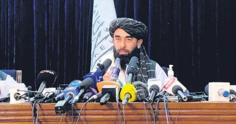 Taliban sözcüsü medya karşısında: Herkesi affettik