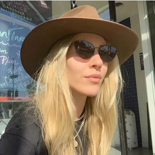 Sinem Kobal�ın ev hali! Son Dakika Magazin Haberleri