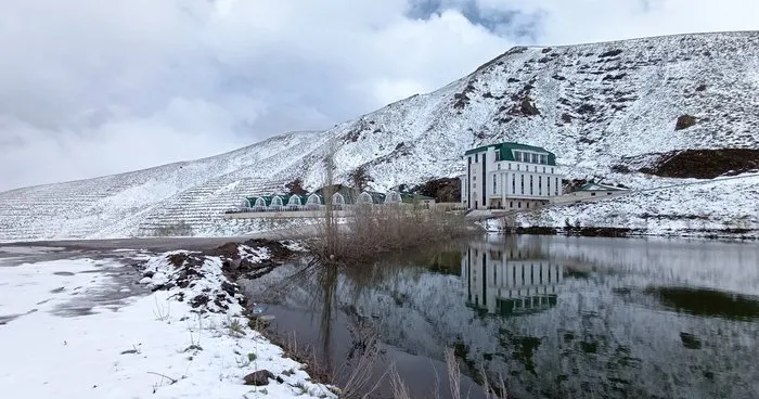 Erzurum’da mayıs ayında kar sürprizi