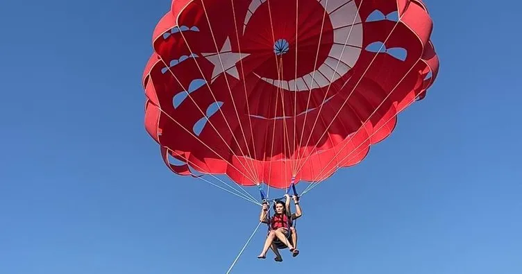 Çılgın kuaför havada saç kesti