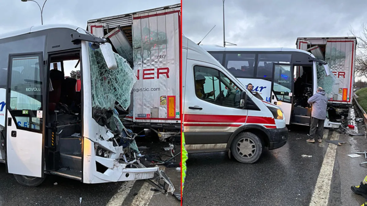 Pendik’te tur midibüsü TIR’a arkadan çarptı: 13 yaralı Pendik’te tur midibüsü TIR’a arkadan çarptı: 13 yaralı