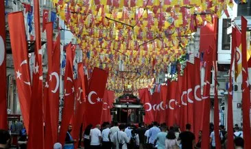 Zafer Bayramı’nın 101.yılı coşkusu Taksim’deki törenle başladı