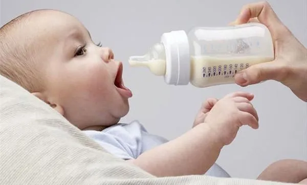 Biberonla içilen süt bebeğinizin…