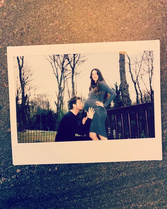 ’Kurt Efe’ye kardeş gelir mi?’ Yakışıklı oyuncu Kıvanç Tatlıtuğ’un oğluyla paylaşımı olay oldu! Yapılan yorumlar dikkat çekti...