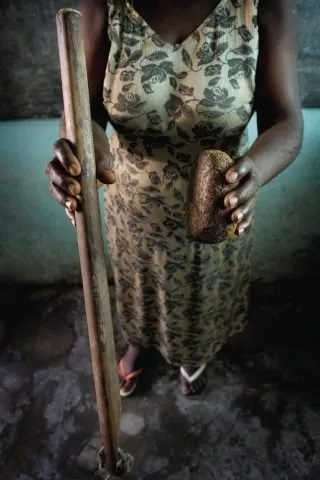 Kamerun’da kızlar tecavüze uğramasınlar diye...