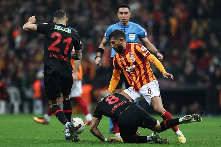 Son dakika haberleri: Fatih Karagümrük yenilgisinden sonra “Okan Buruk’un en kötü maçı” diyerek açıkladı! İşte Galatasaray’dan gönderilecek 3 isim…