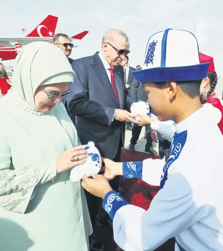 biskekte-turkiye-ruzgari-1788210376539.jpeg