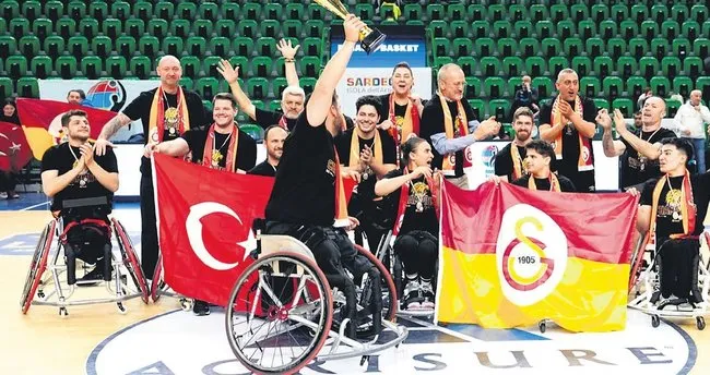 Cumhurbaşkanı şampiyonları kutladı