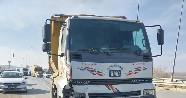 Kamyon Cipe arkadan çarptı: 5 Yaralı