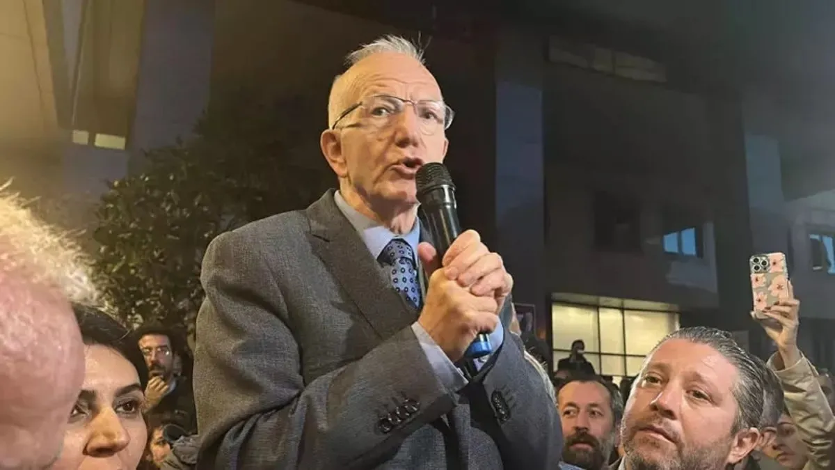 İstanbul Barosu’nun başkan ve yönetimin görevine son verildi İstanbul Barosu’nun başkan ve yönetimin görevine son verildi