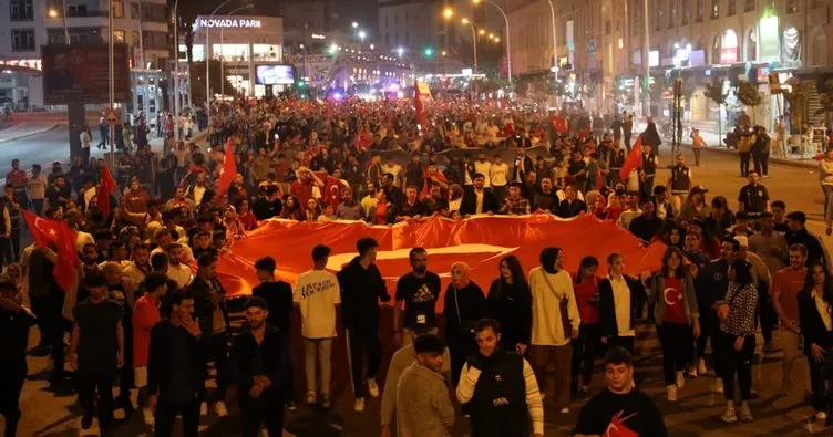 Şanlıurfa’da fener alayı coşkusu