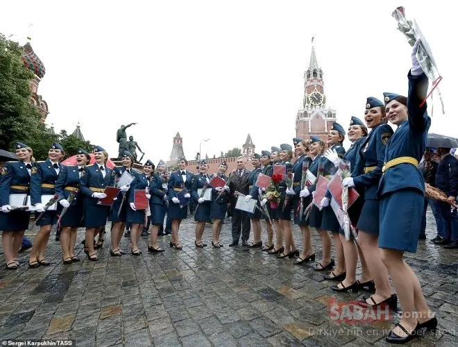 Mankenlik ajansı değil Rus Polis Akademisi! Rus kadın polisleri görenler şaşkına döndü…