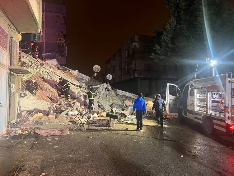 DEPREM SON DAKİKA: Kahramanmaraş'ta 7.4 şiddetinde deprem! Çok sayıda ilden hissedildi! Uyarılar peş peşe yapılıyor