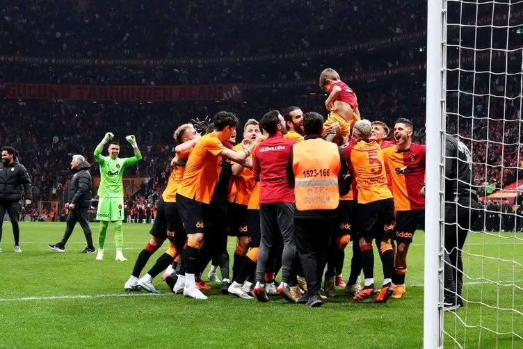 Son dakika Galatasaray transfer haberi: Şampiyon Galatasaray’dan inanılmaz transfer! Dünya yıldızı ’evet’ dedi...