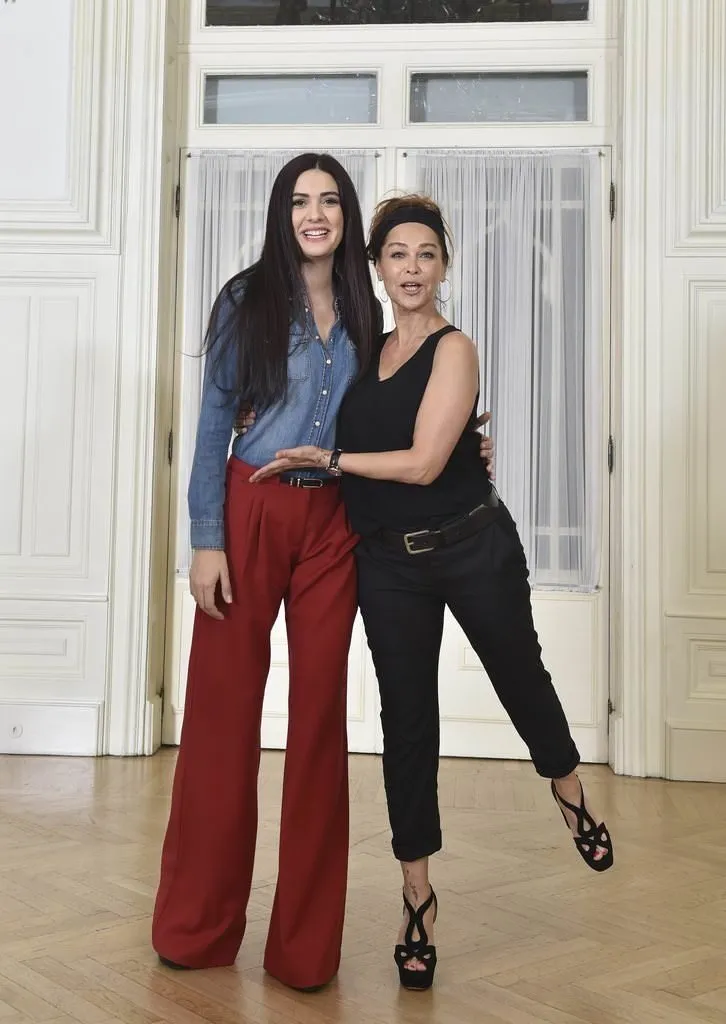 Hülya Avşar�ın son hali büyük beğeni topladı FotoHaber Magazin
