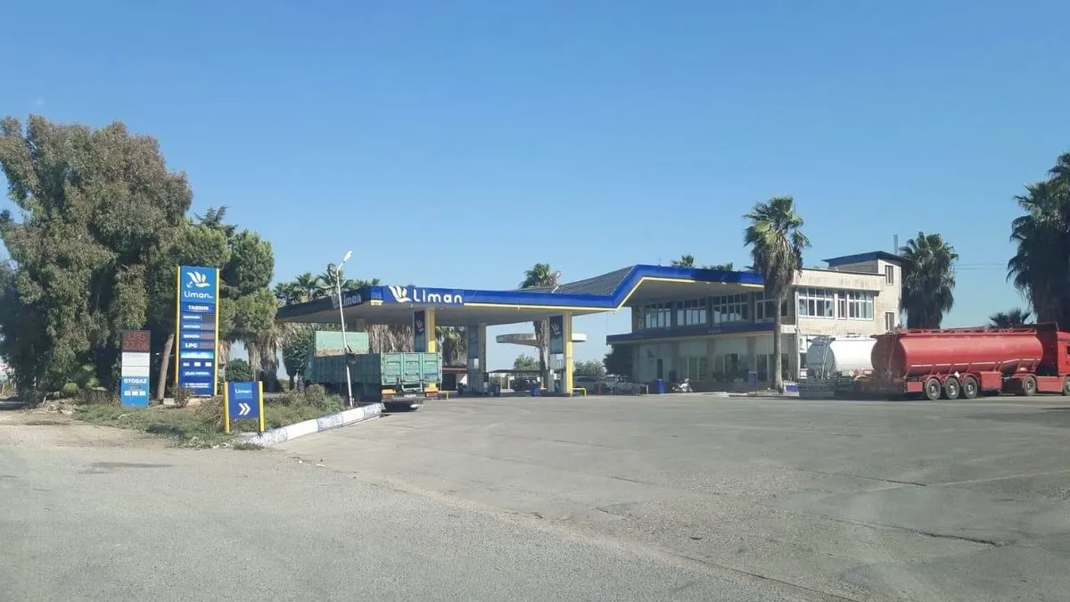 İmzasını taklit ederek dolandırdı: 4 milyonluk taşınmazı 10 bin liraya kiralamış! İmzasını taklit ederek dolandırdı: 4 milyonluk taşınmazı 10 bin liraya kiralamış!