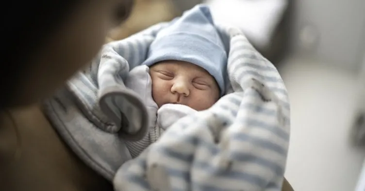 1 Aylık Bebek Gelişimi - Persentil Tablosuna Göre Yenidoğan Kız ve Erkek 1 Aylık Bebek Kilosu ve Boyu Nasıl Olur, Kaç cm, Kaç kilo olmalı?