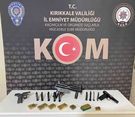 Kırıkkale’de polisin operasyon düzenlediği evden 3 adet ruhsatsız tabanca çıktı: 1 gözaltı