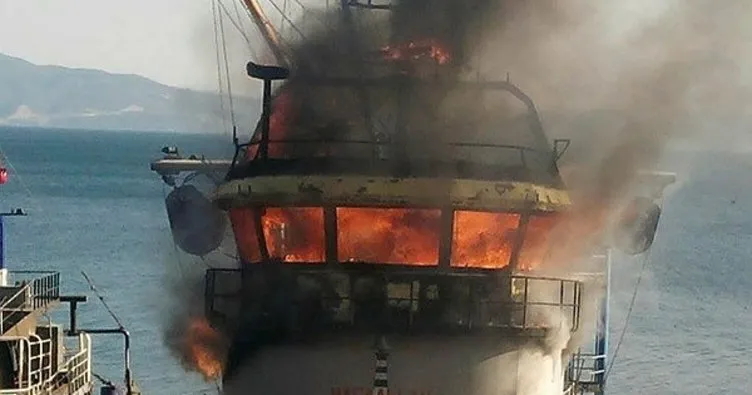 Gemi tersanesinde yangın paniği