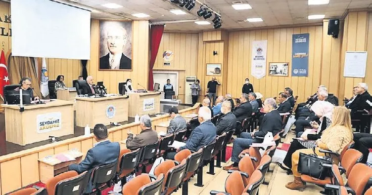 Kirli ittifak yine PKK’ya göz kırptı