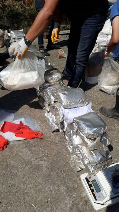 İstanbul Emniyeti’nden son dakika operasyon! Tam 1 ton eroin bulundu