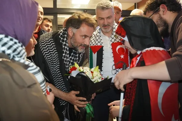 israilin-alikoydugu-trabzonlu-aktivist-yurda-dondu-1779607766206.jpg