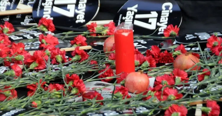 Gazeteci Hrant Dink cinayetin 17. yılında Agos gazetesi önünde anıldı