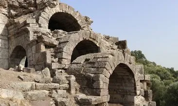 Manisa’da 2 bin 200 yıllık tiyatro girişi bulundu