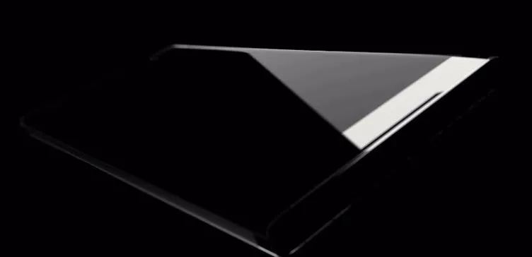 Kavisli ekranlı Sony Edge Premium göz kırptı