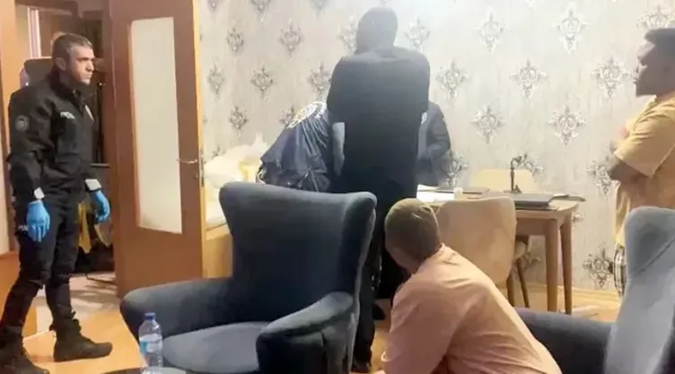 Nijeryalılar ile Türklerden oluşan flört çetesi: Sana bir kargo gönderdim diyerek öyle şeyler yaptılar ki!
