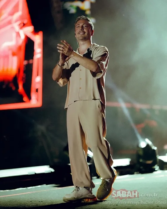 Oğuzhan Koç’un yeni aşkı güzel oyuncu çıktı! Çukur dizisinin yıldız ismi ile aşk pozları ifşa oldu! Demet Özdemir’den sonra Oğuzhan Koç yine bir oyuncu ile...