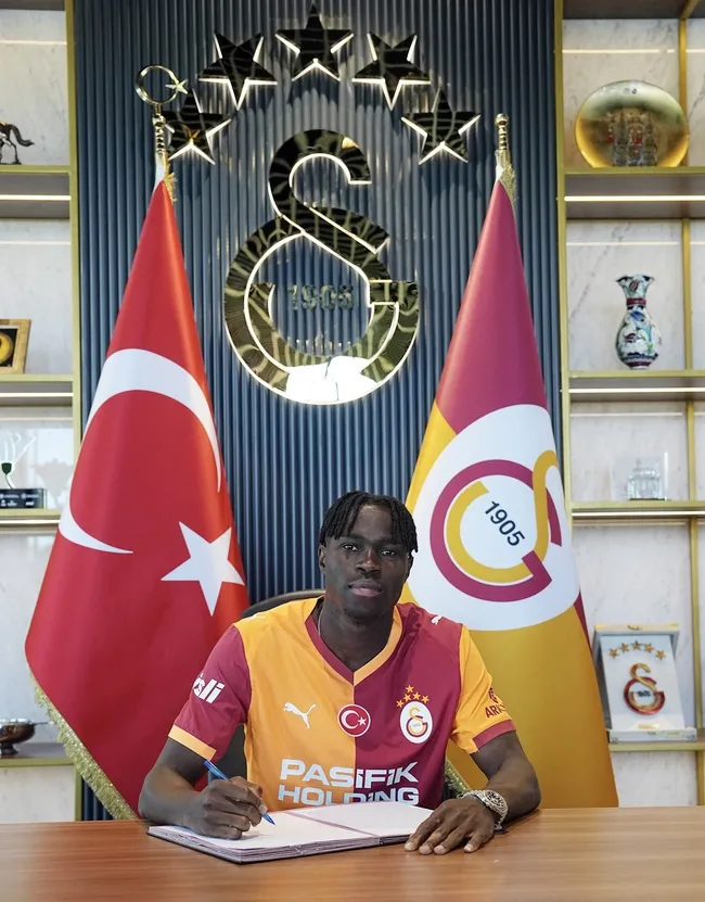 galatasaray-wilfried-singonun-maliyetini-acikladi-1756395109775.jpg