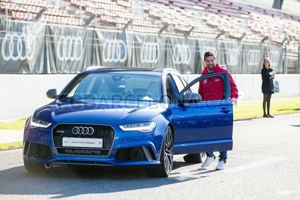 Barcelona'ya araba dağıttılar! Arda hangi modeli seçti?
