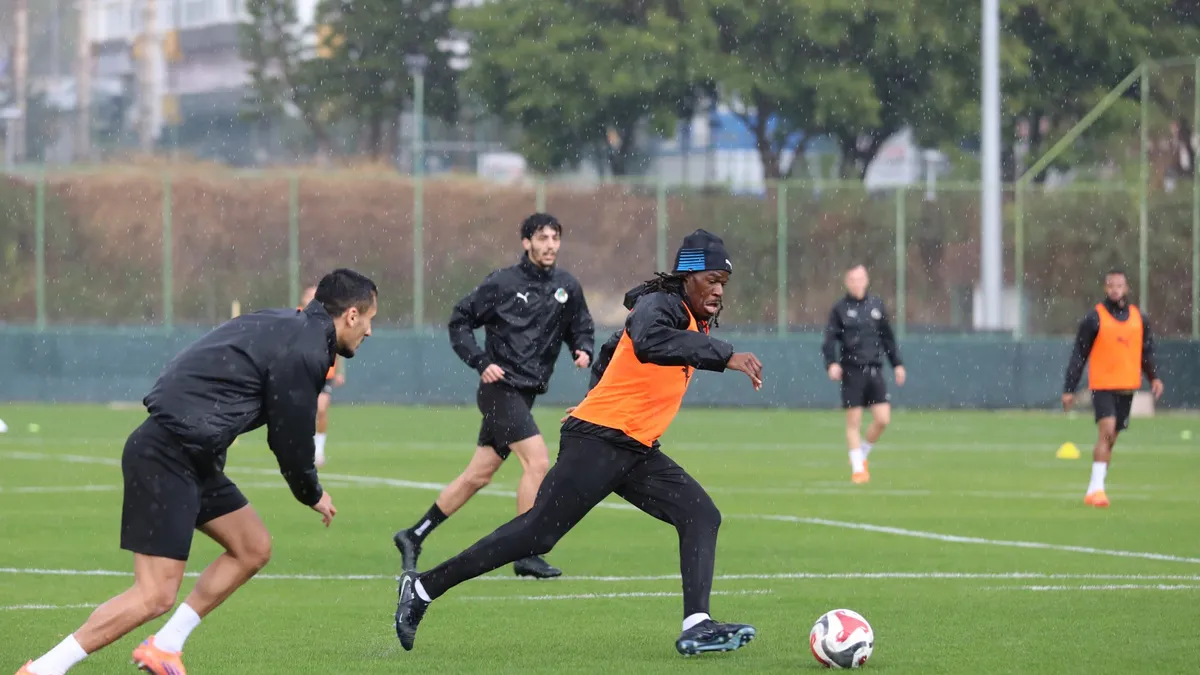 Alanyaspor’da Galatasaray hazırlıkları sürdürüldü! – Son Dakika Spor Haberleri Alanyaspor’da Galatasaray hazırlıkları sürdürüldü! – Son Dakika Spor Haberleri