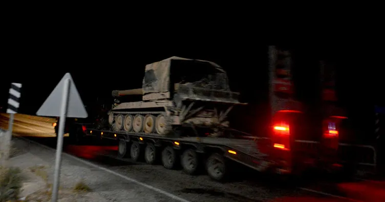 Sınıra askeri sevkiyat sürüyor