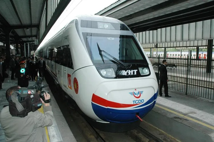 Türkiye’nin ilk milli yüksek hızlı treni için düğmeye basıldı
