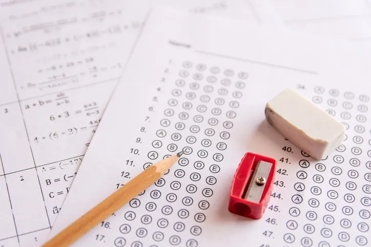 Bursluluk sınavı ne zaman, başvuruların son günü ne zaman? MEB İOKBS 2022 Bursluluk sınavı başvurusu nasıl yapılır, şartları nelerdir?
