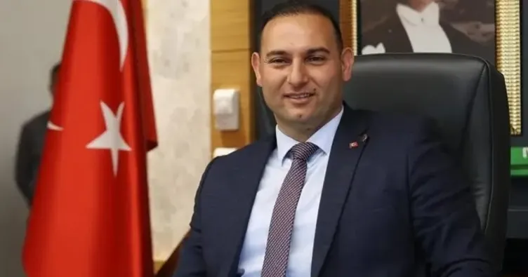 CHP’li Kilis Belediye Başkanı Hakan Bilecen partisinden istifa etti! Özel yönetimini topa tuttu