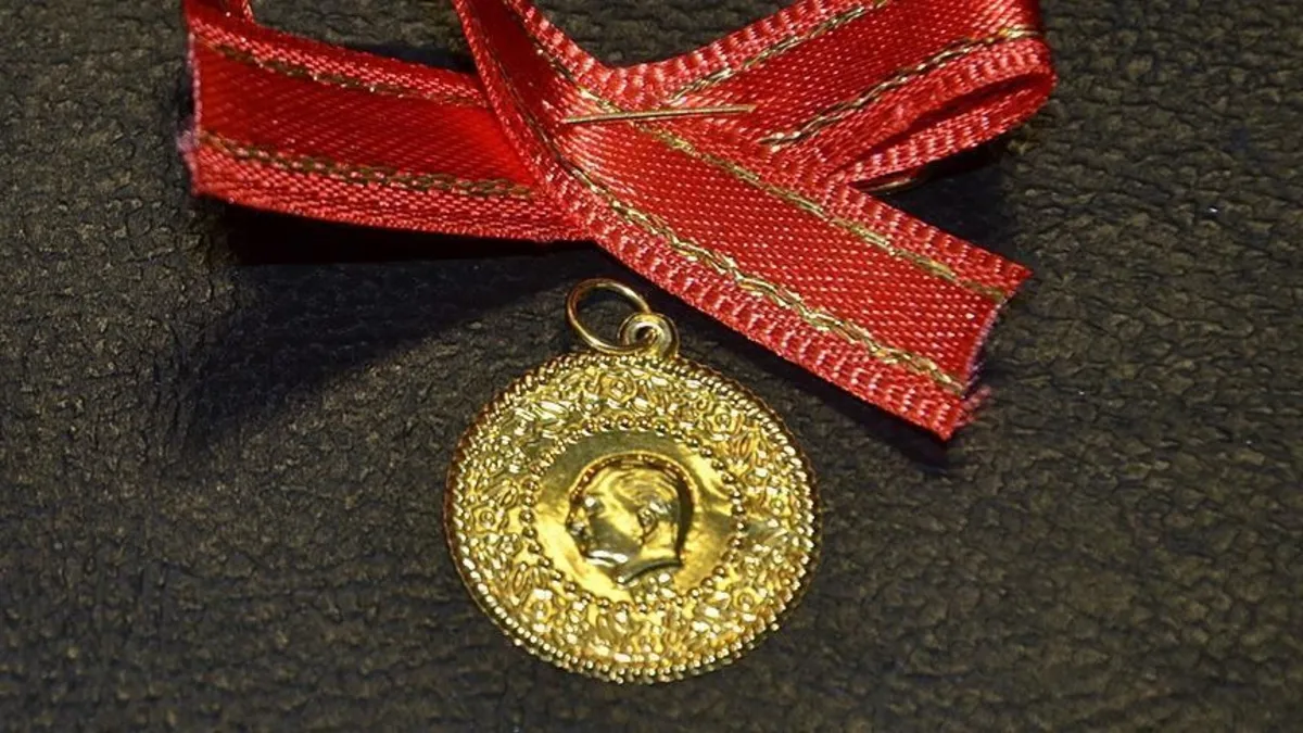 Altın ve gümüş dolar baskısı altında! Petrolde risk devam ediyor: İşte piyasalarda son durum Altın ve gümüş dolar baskısı altında! Petrolde risk devam ediyor: İşte piyasalarda son durum