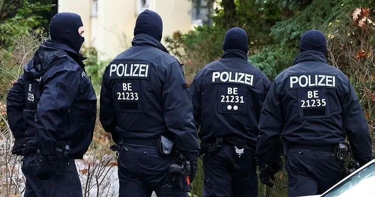 Almanya’da darbe planlamakla suçlanan 13 kişi tutuklandı
