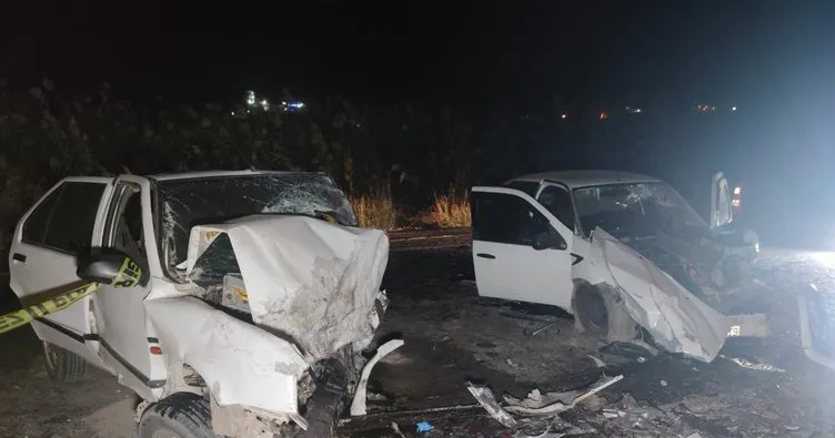 Şanlıurfa’da iki otomobil çarpıştı, 2 ölü