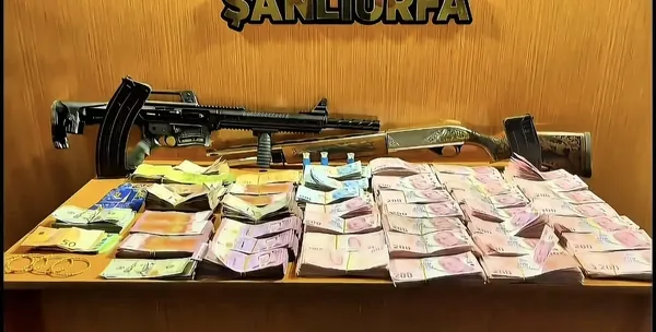 sanliurfa-merkezli-2-ilde-deas-operasyonu-1762679427559.jpg