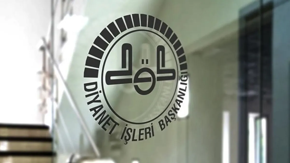 Diyanet’ten hacı adaylarına “pasaport geçerlilik süresi” uyarısı Diyanet’ten hacı adaylarına “pasaport geçerlilik süresi” uyarısı