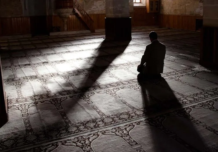 İtikaf nedir ve nasıl yapılır? Ramazan’da itikafa ne zaman girilir? Evde itikaf olur mu?