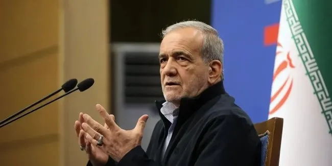 Pezeşkiyan BAE Devlet Başkanı Al Nahyan ile telefonda görüştü: İran sadece meşru haklarının peşinde!